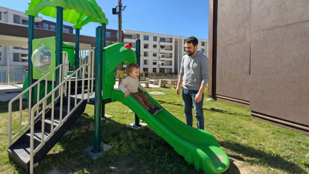 Juegos infantiles Condominio Las Acacias II